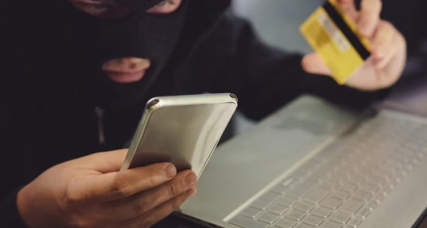 ВТБ: мошенники предлагают замену социальных карт для доступа к онлайн-банку