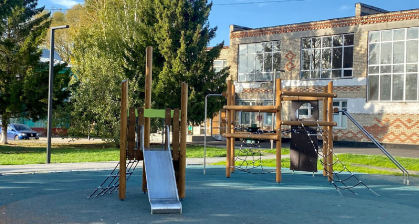 В Ардатове близится к завершению благоустройство сквера 