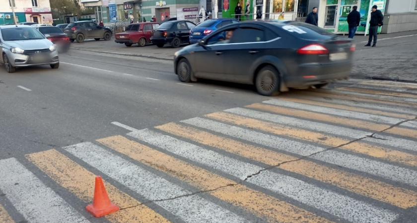 На пешеходном переходе в Ковылкинском районе легковой автомобиль сбил девушку