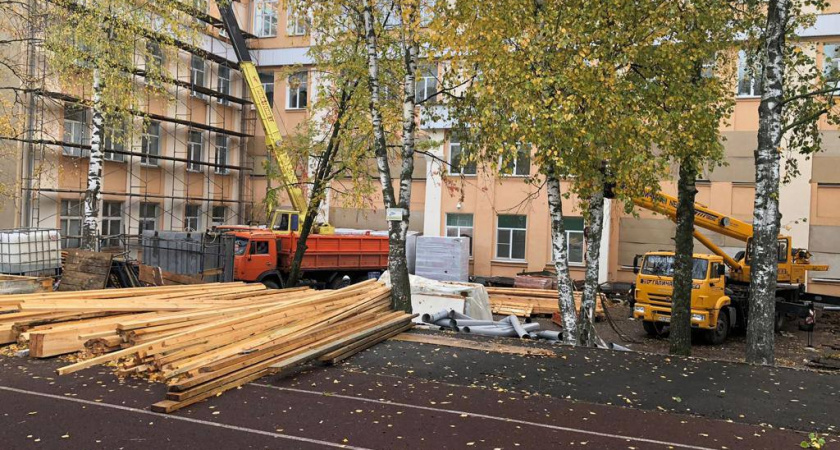 Мэр Саранска Игорь Асабин рассказал о ходе ремонтных работ в гимназии №20