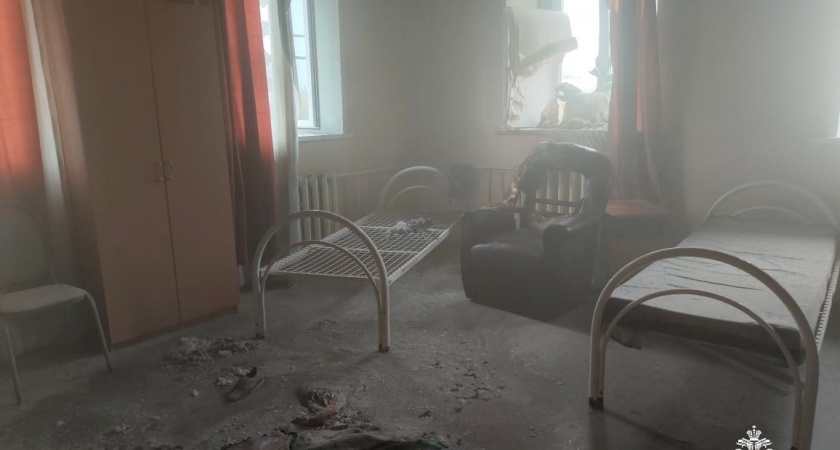 В Больших Березниках эвакуировали из-за пожара 110 человек из психоневрологического интерната