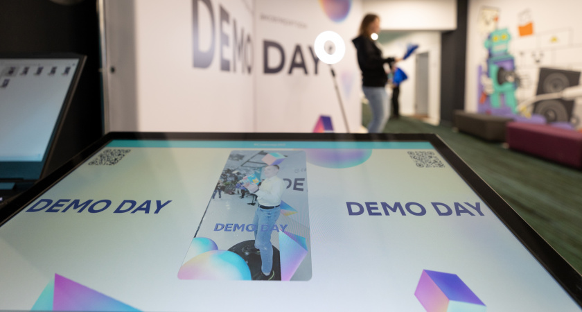 Студенты Приволжья представили свои проекты на демодне молодежных акселераторов Сбера в Казани