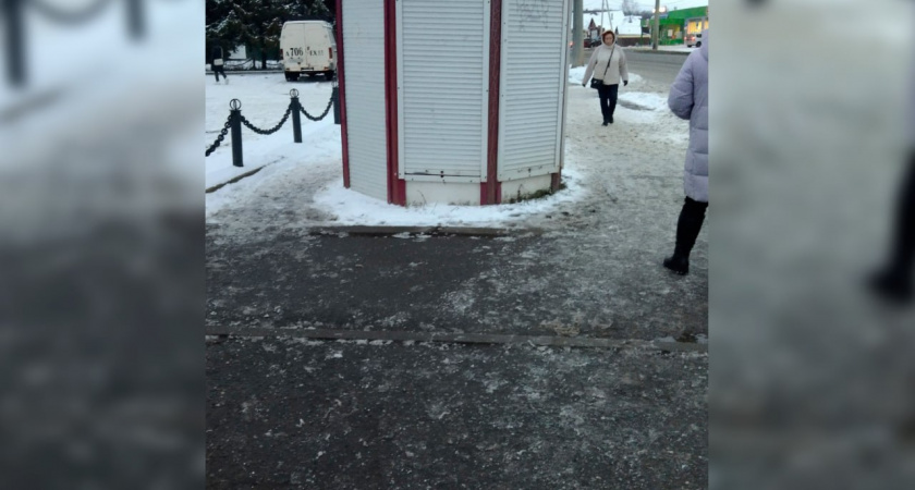 Мэрия Саранска рассказала, когда демонтируют неработающий киоск у остановки «Никольская церковь»