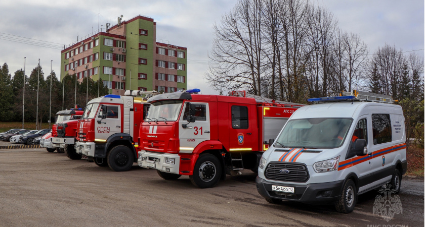 В Саранске прошел смотр техники МЧС в преддверии зимнего сезона