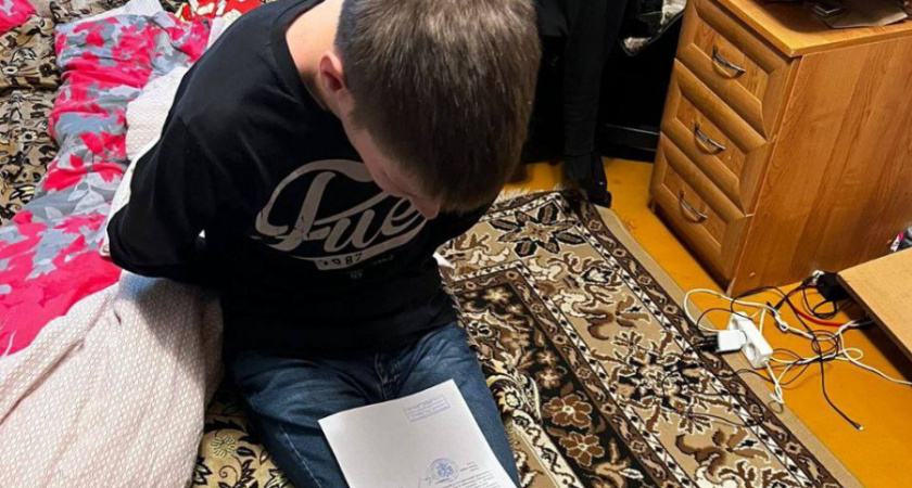 ФСБ Мордовии задержали похитивших 1,5 млн рублей страховых мошенников