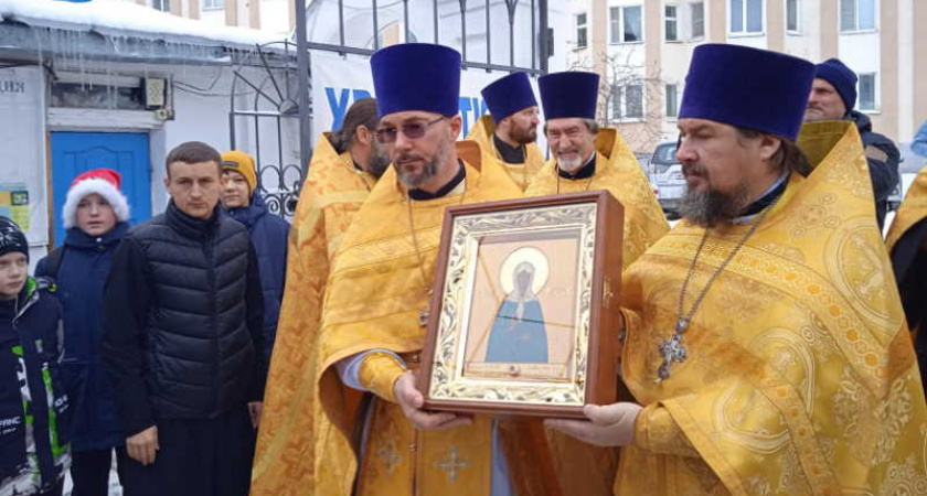 В Саранск доставили икону святой Матроны Московской