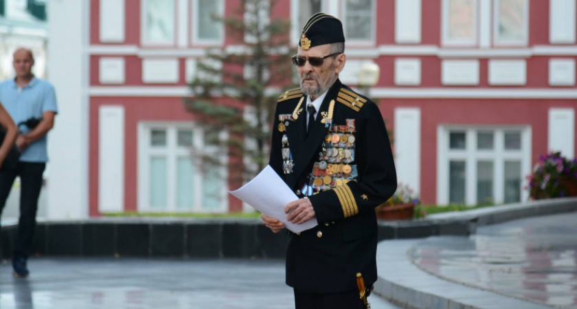 Президент Путин наградил Почетной грамотой председателя Морского собрания Мордовии Александра Олеска