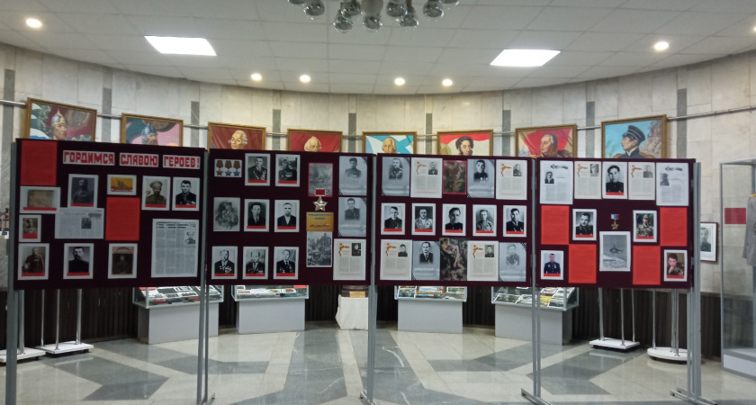 В Саранске заработала выставка ко Дню Героев Отечества