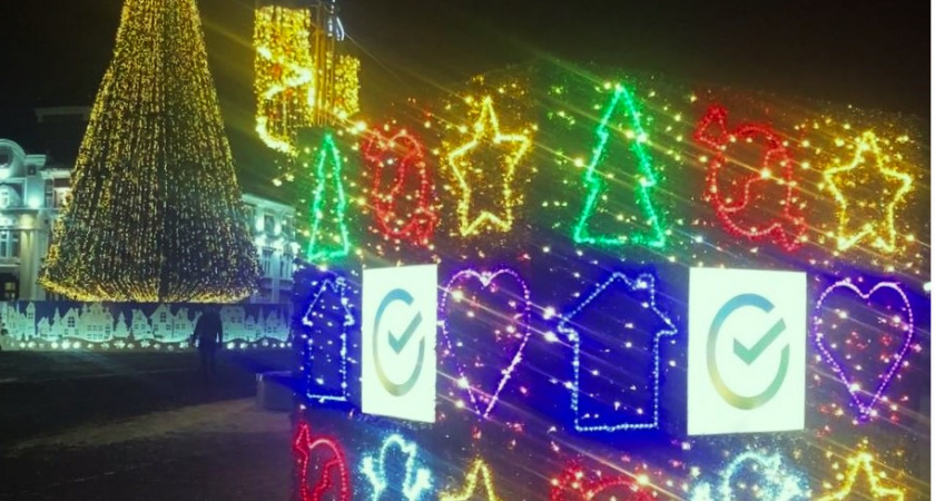 В Саранске установлена новогодняя фотозона от Сбера