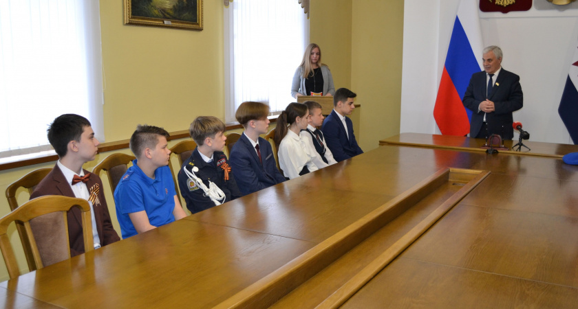 В Госсобрании Мордовии выдали паспорта юным гражданам РФ