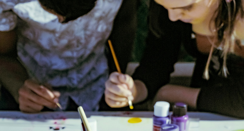 В Саранске нарисовали этюды для отправки детям Каланчака