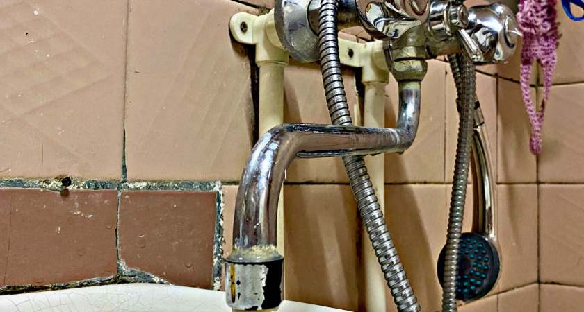 Тех, кто оплачивает ЖКУ, поставили в известность о неприятных нормах в квитанциях за май