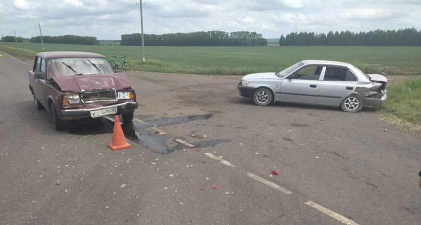 В Мордовии произошло лобовое ДТП с иномаркой и «семеркой»