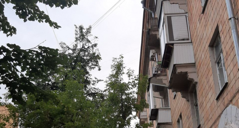 C 1  июля запрещено: старое остекление балконов надо демонтировать — новое сделать не разрешат