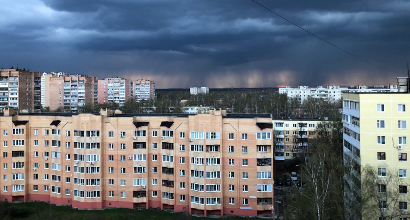 МЧС Мордовии опубликовало оперативное предупреждение на 10 июля из-за грозы