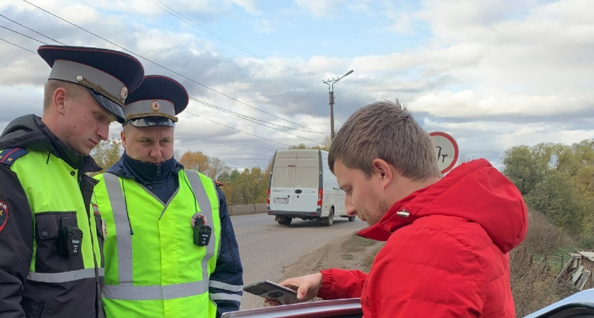 С 1 августа и дальше выехавших за город будут лишать прав: водителей поджидает сюрприз — причем большой