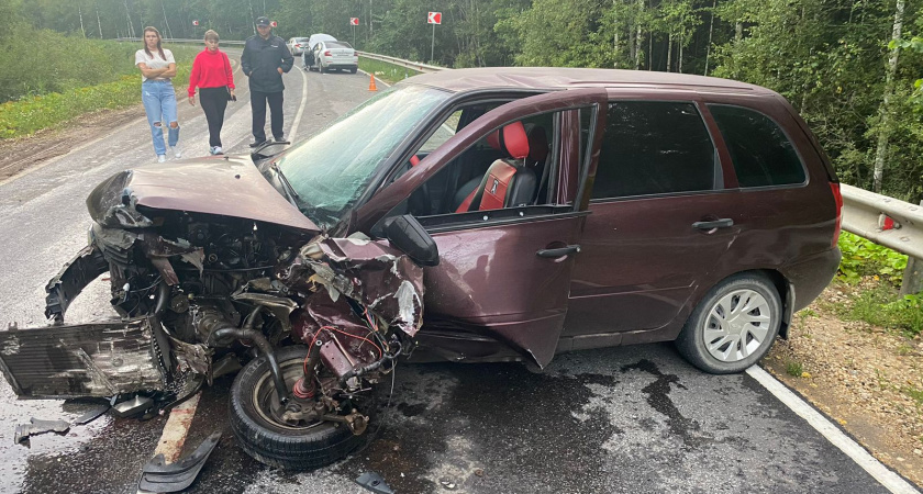 В Мордовии в серьезном ДТП пострадали семь человек