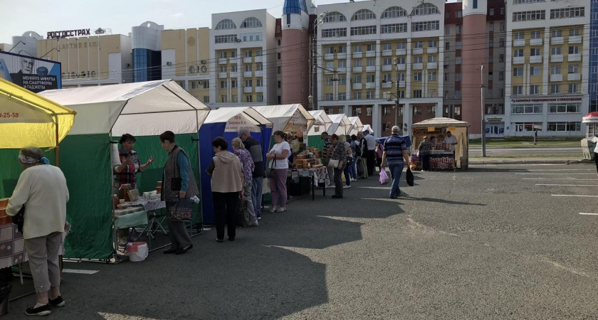 В Саранске на ярмарке меда продали более 1 тонны меда