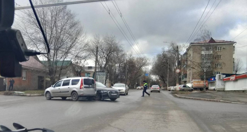 В Саранске стокнулось два автомобиля