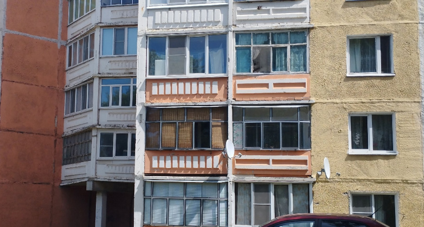 Указ вступил в силу: с 1 декабря штраф 15 тысяч рублей в день для владельцев квартир с балконом