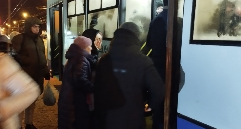 Денежные накопления превратятся в фантики: новая волна девальвации зимой добьёт сбережения россиян, как в 90-е