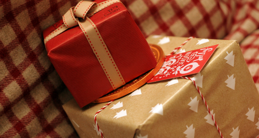 Отрава в красивой коробке: Роскачество назвало новогодние наборы, которые ни в коем случае нельзя давать детям