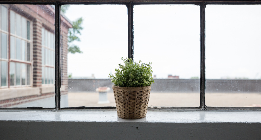 С 1 января полностью запретят установку пластиковых окон: заставят снять и не разрешат поставить новые