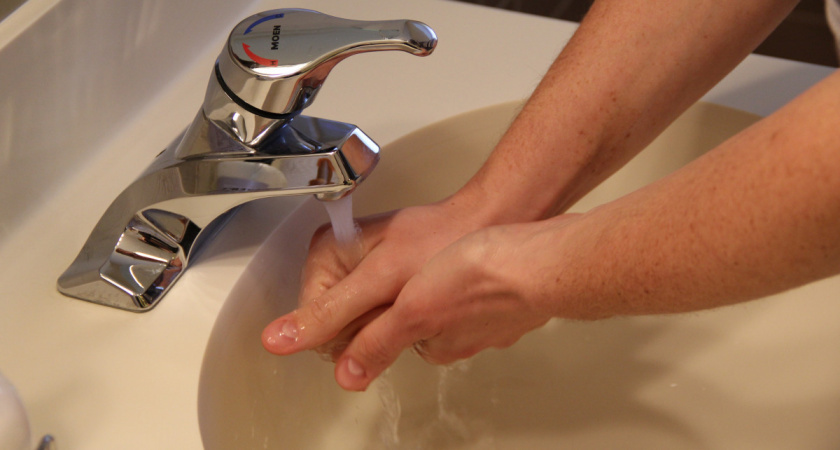 Без соды и откачки: инженер назвал 2 чудо-средства для очистки выгребной ямы — естественный процесс разложения