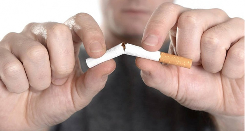 Врачи рассказали, как избежать желания покурить во время новогодних праздников