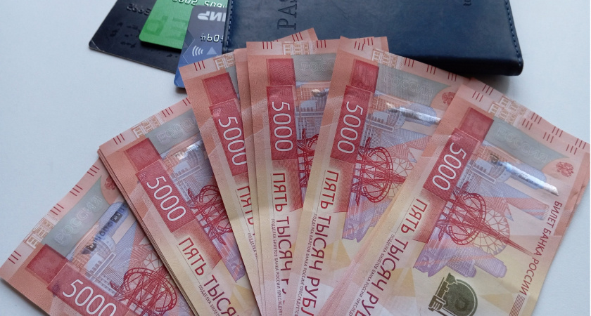 В Мордовии мужчина лишился почти 50 тыс. рублей при покупке хоккейных коньков