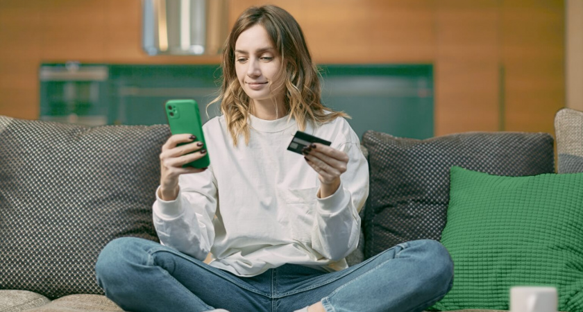 Женщины в два раза активнее делают долгосрочные сбережения