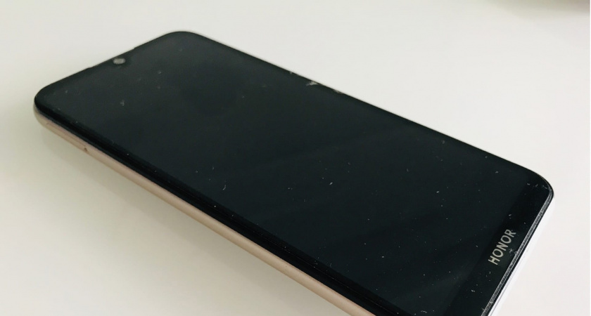 В Мордовии привлекли к ответственности двух дилеров связи за невнесение в ЕГРИП