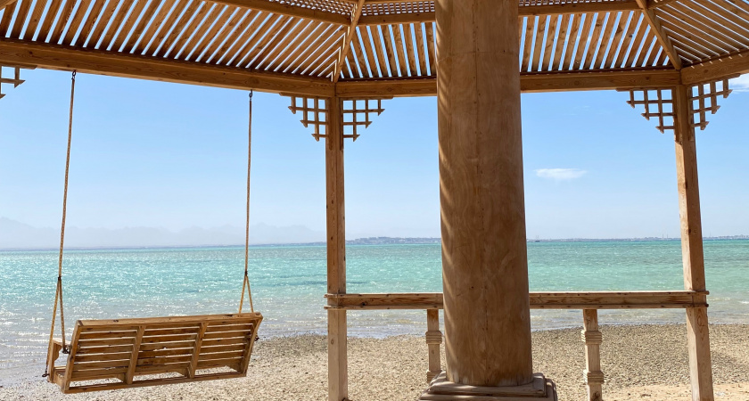 "Про море лучше забыть": загаженную мазутом Анапу россияне внесли в черный список - вот куда массово рванут уже в мае