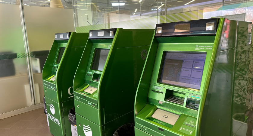 Сбер меняет правила переводов с карты на карту. В банке разъяснили, как теперь будет