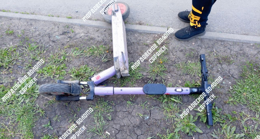 Жители Саранска заметили ломающих самокаты подростков