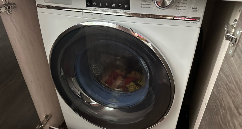 Добавляю 1 ложку в стиральную машину при каждой стирке: удивительный лайфхак без волшебства - только наука