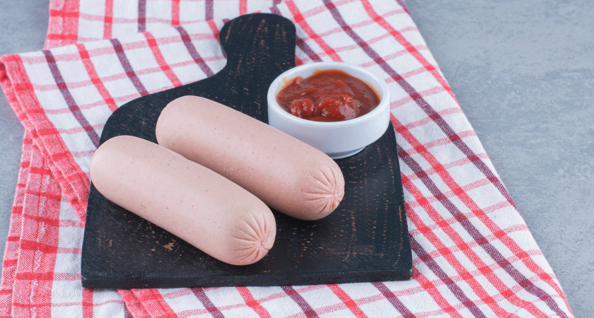 Если в холодильнике осталось пару сосисок - готовлю это блюдо: домашние в восторге и просят добавки