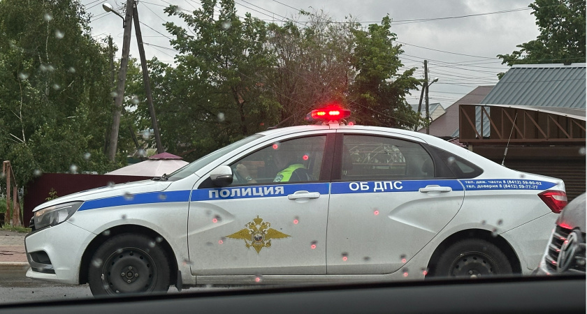 Сотрудники ГАИ Саранска призывают откликнуться очевидцев пяти ДТП