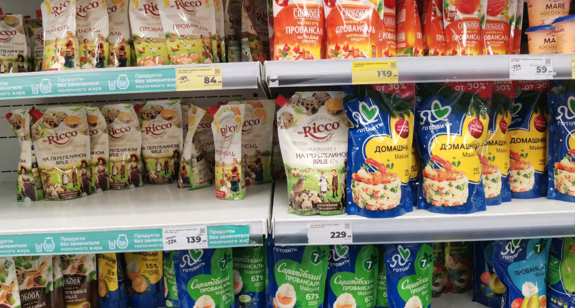 Берите сразу по три пачки, он 1000% натуральный: в Роскачестве назвали лучшие марки майонеза