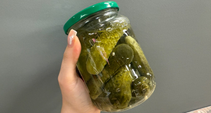 Зимой себя хвалила за то, что много закрыла: простой способ засолки огурцов без кипятка, без сахара и без уксуса