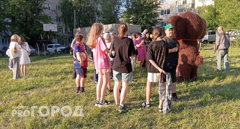 Мордовия демонстрирует эффективные меры поддержки семей и демографии, привлекая внимание регионов России