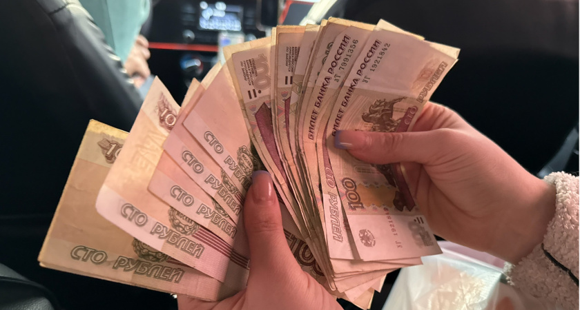 В Саранске женщина, решив помочь «подруге», потеряла 35 тысяч рублей