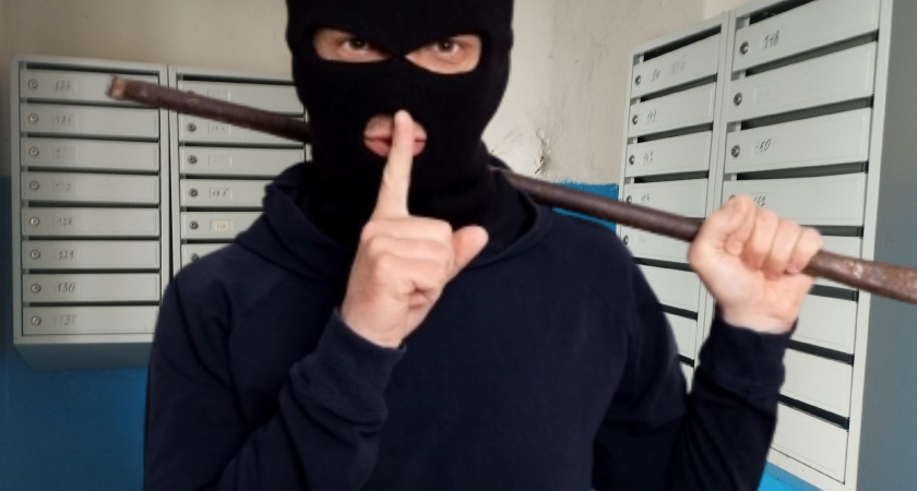 Кружочек, треугольник или крест на почтовом ящике: эти метки оставляют домушники - расшифровываем зачем