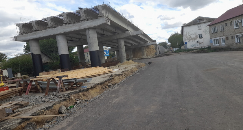 В Ковылкино продолжается строительство путепровода