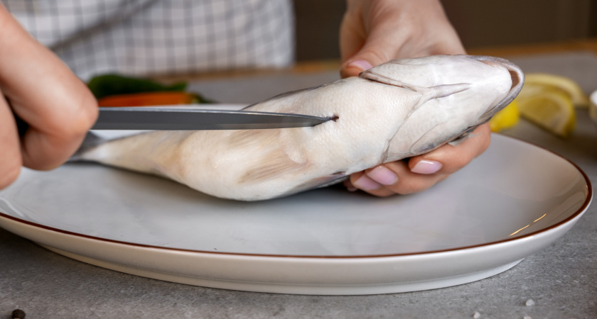 Купила в Светофоре крупную горбушу, а когда разделывала, глазам не поверила: муж мигом примчался на мой крик