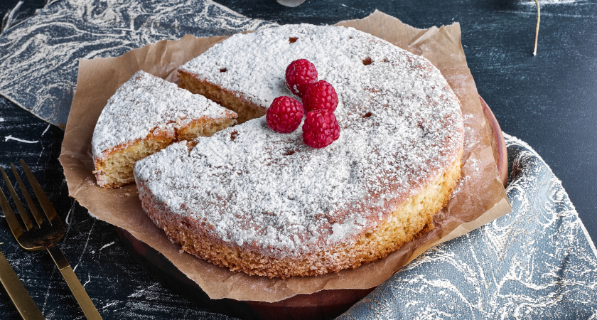 Вкуснее чем в дорогой пекарне: за 5 минут все смешала и в духовку. Этот пирог - всегда заставляет гостей просить добавки