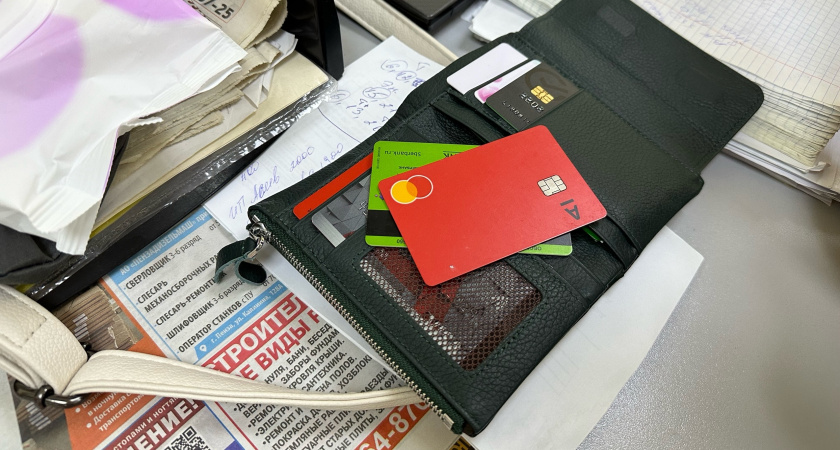 Житель Ковылкино, используя чужую банковскую карту, оплатил 13 покупок в магазинах