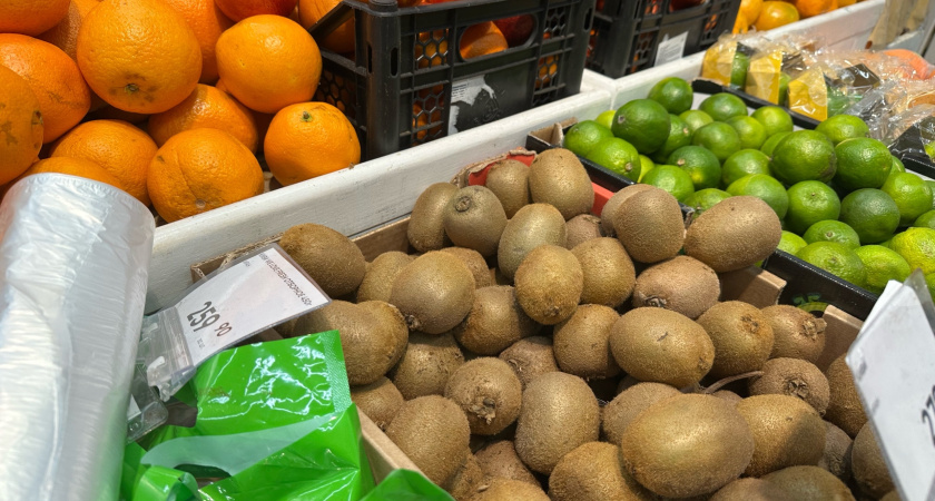 В Роскачестве назвали 100% натуральные фрукты из супермаркетов: их отличает особый значок на ценнике