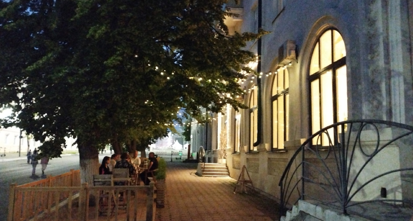 Саранские меломаны услышат мировые шедевры при свечах в исполнении Мордовской госфилармонии