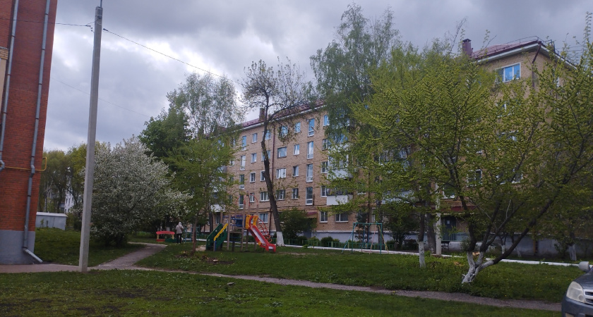 Батыр Эмеев проверил, в каком состоянии находится мкр. Восточный в г. Саранске